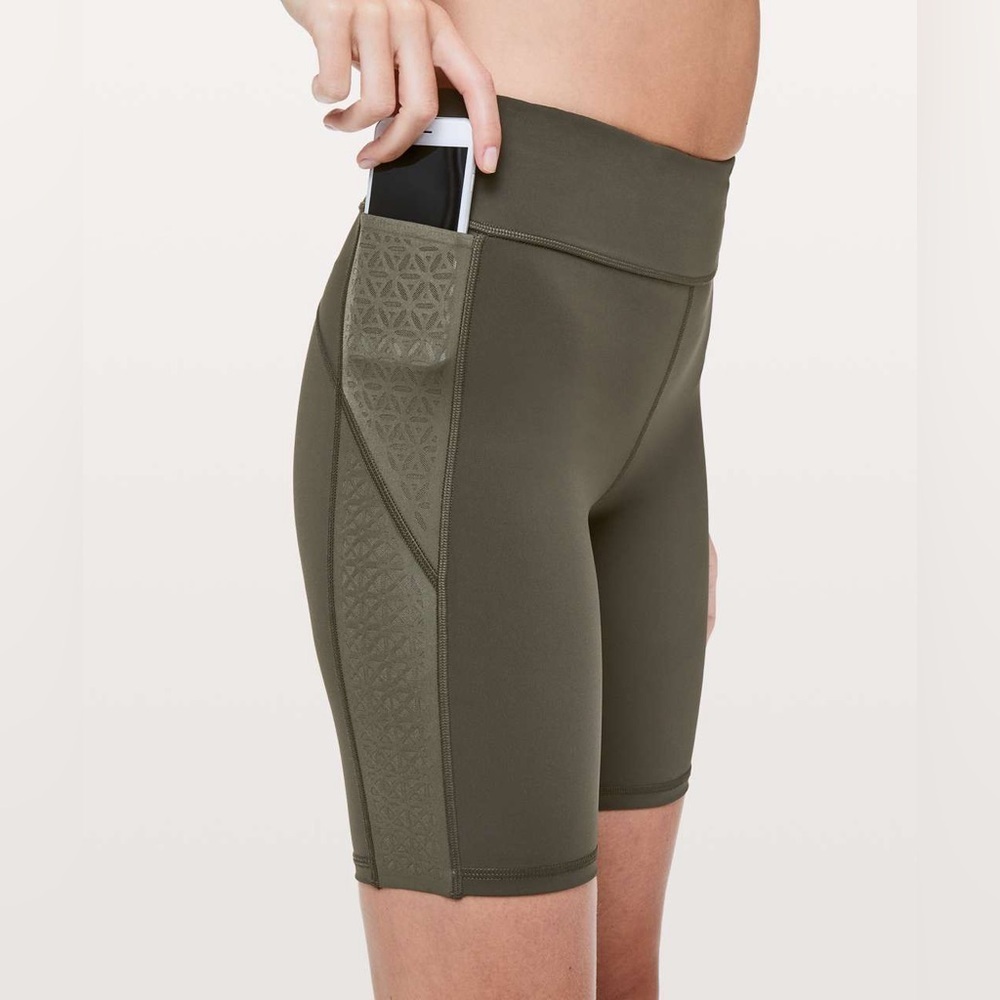 Lululemon Strength & Sweat Short *8" in Dark Olive Sz. 6